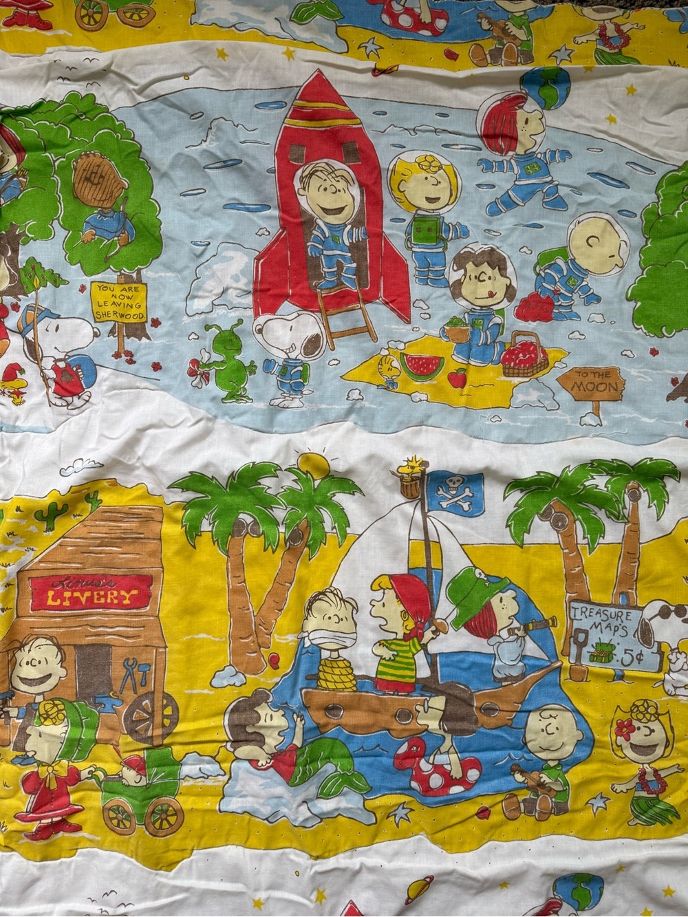 Vintage 1970s Peanuts Snoopy Charlie Brown Twin Comforter